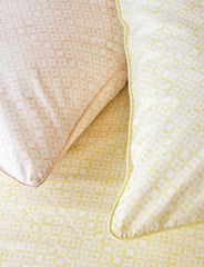 Alyssum Super King Size Duvet Cover and 2 Standard Pillowcases Set - Peach (Pre order for delivery in end October)