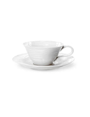 White Porcelain Tea Cup & Saucer - Set of Four